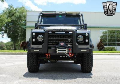 1990 Land Rover Defender