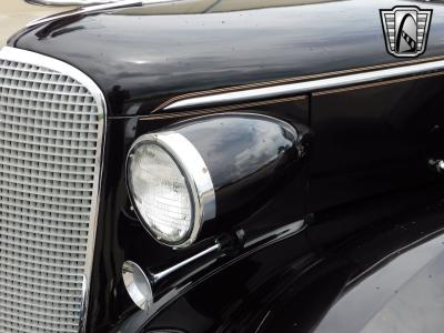 1937 Cadillac Fleetwood