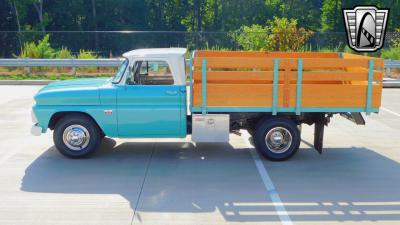 1966 Chevrolet C30