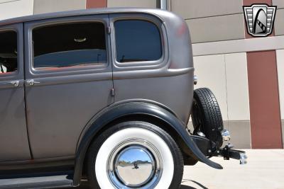 1932 Ford Sedan