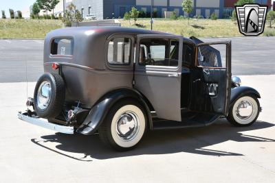 1932 Ford Sedan