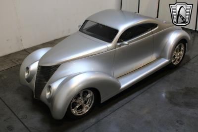 1937 Ford OZE