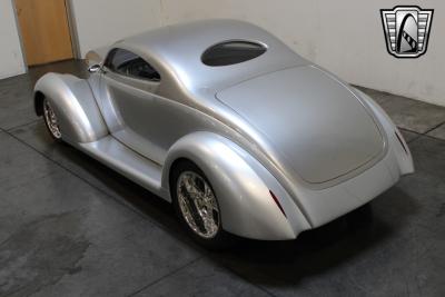 1937 Ford OZE