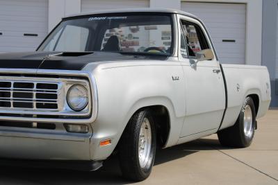 1976 Dodge D100