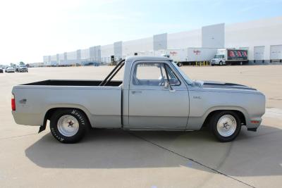 1976 Dodge D100