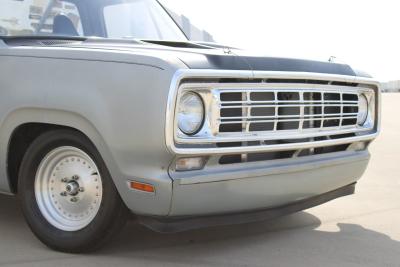 1976 Dodge D100