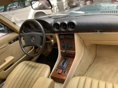 1981 Mercedes - Benz 380SL W107 roadster groen