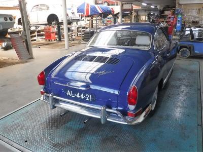 1970 Volkswagen Karmann Ghia blue