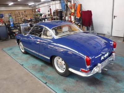 1970 Volkswagen Karmann Ghia blue