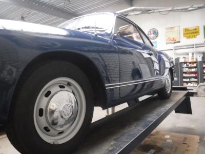 1970 Volkswagen Karmann Ghia blue