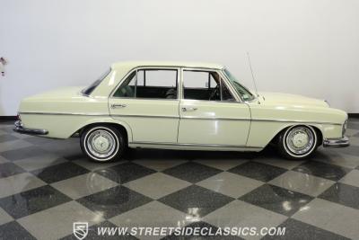 1967 Mercedes - Benz 250SE