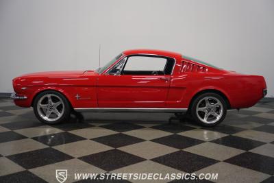 1965 Ford Mustang Fastback Restomod