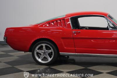 1965 Ford Mustang Fastback Restomod