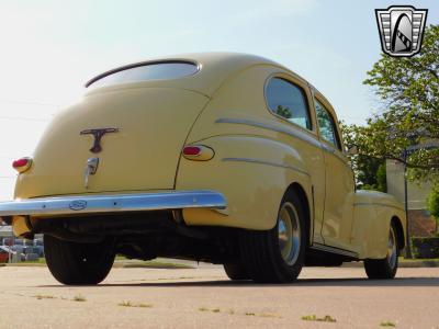 1942 Ford Super Deluxe