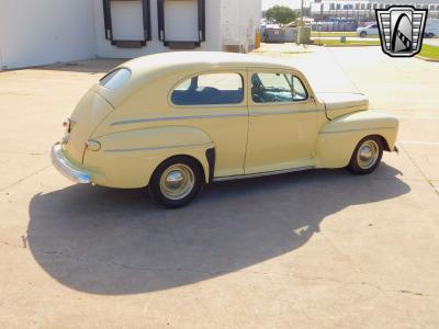 1942 Ford Super Deluxe