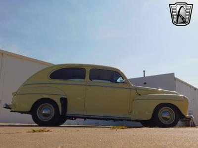 1942 Ford Super Deluxe