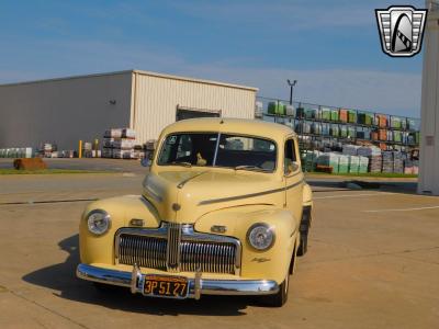 1942 Ford Super Deluxe