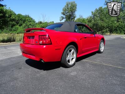 1999 Ford Mustang