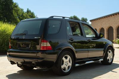 2000 Mercedes - Benz ML 55 AMG