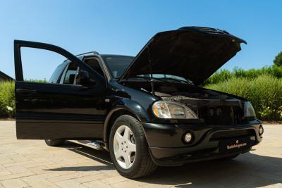 2000 Mercedes - Benz ML 55 AMG