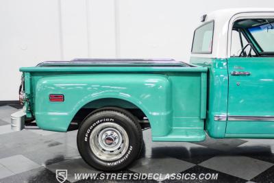 1968 GMC C10 Stepside