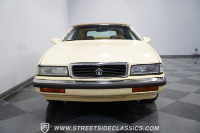 1991 Chrysler TC by Maserati