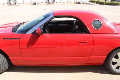 2002 Ford Thunderbird