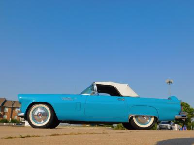 1956 Ford Thunderbird