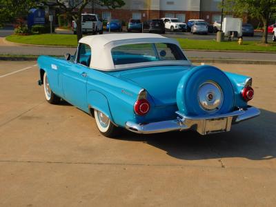 1956 Ford Thunderbird