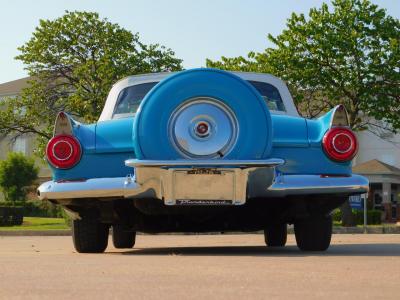 1956 Ford Thunderbird