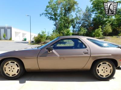 1984 Porsche 928