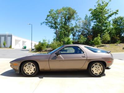 1984 Porsche 928