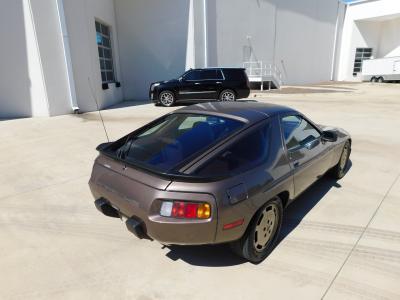 1984 Porsche 928