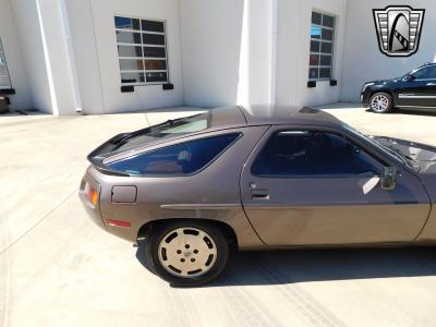 1984 Porsche 928