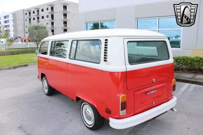 1977 Volkswagen Bus