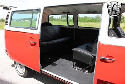 1977 Volkswagen Bus