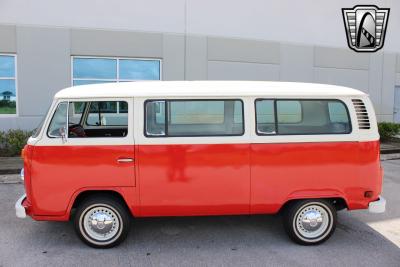 1977 Volkswagen Bus