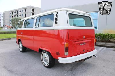 1977 Volkswagen Bus