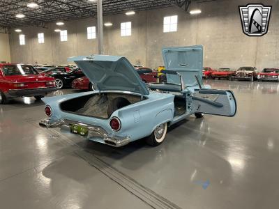 1957 Ford Thunderbird