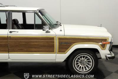 1988 Jeep Grand Wagoneer