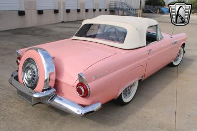 1956 Ford Thunderbird