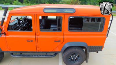 1986 Land Rover Defender