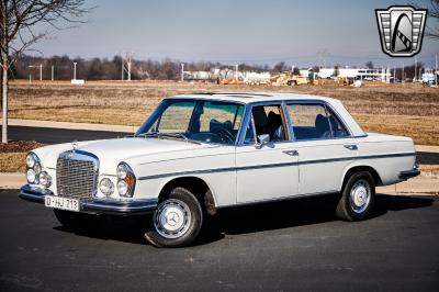 1968 Mercedes - Benz 300SEL