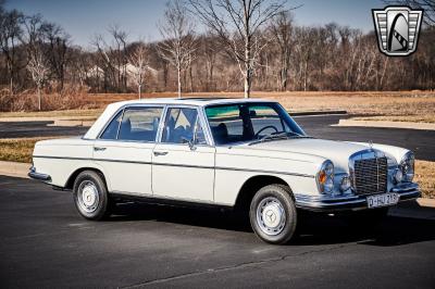 1968 Mercedes - Benz 300SEL