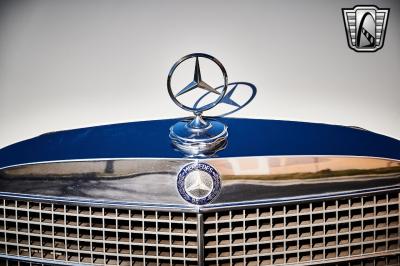 1968 Mercedes - Benz 300SEL