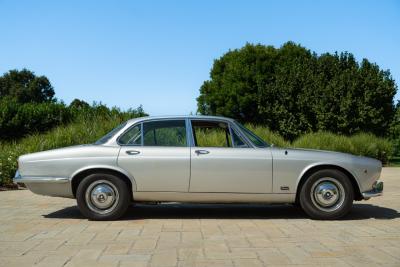 1970 Jaguar XJ6 4.2