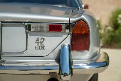 1970 Jaguar XJ6 4.2