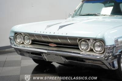 1961 Oldsmobile Starfire Convertible