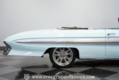 1961 Oldsmobile Starfire Convertible