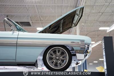 1961 Oldsmobile Starfire Convertible